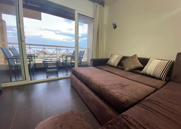 Porto South Royal Sea View Families صف اول بحر مباشر 3*