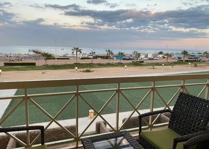Porto South Royal Sea View Families صف اول بحر مباشر 3* Ajn-Szuhna