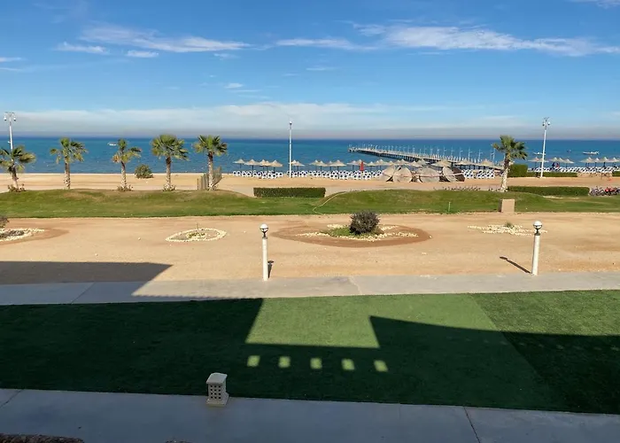 Porto South Royal Sea View Families صف اول بحر مباشر 3*