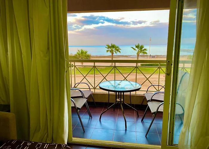 Porto South Royal Sea View Families صف اول بحر مباشر Apartmanhotel Ajn-Szuhna