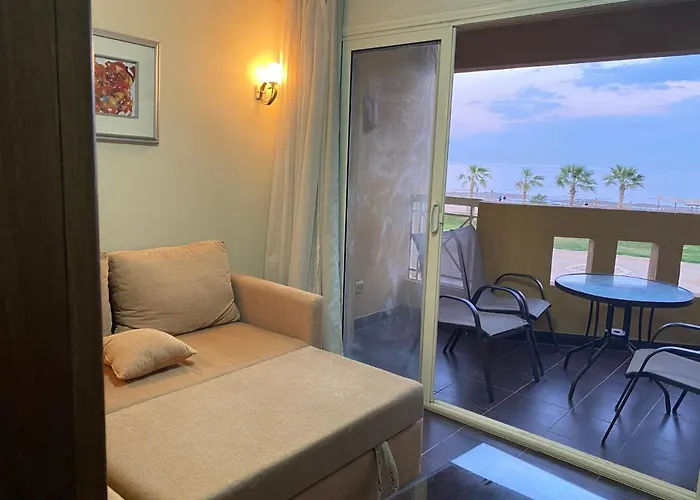 Porto South Royal Sea View Families صف اول بحر مباشر 3*