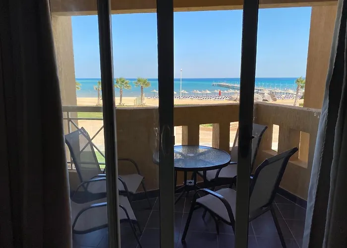 Porto South Royal Sea View Families صف اول بحر مباشر Apartmanhotel