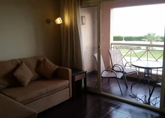 Porto South Royal Sea View Families صف اول بحر مباشر