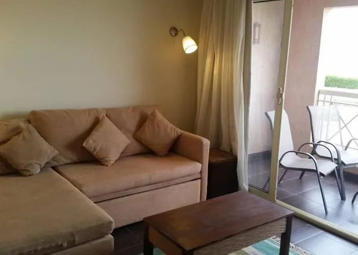 Porto South Royal Sea View Families صف اول بحر مباشر 3*