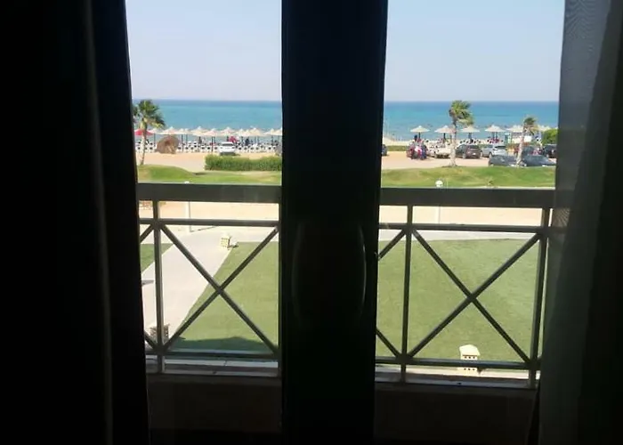 Porto South Royal Sea View Families صف اول بحر مباشر